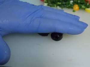 Just slice in the gap.